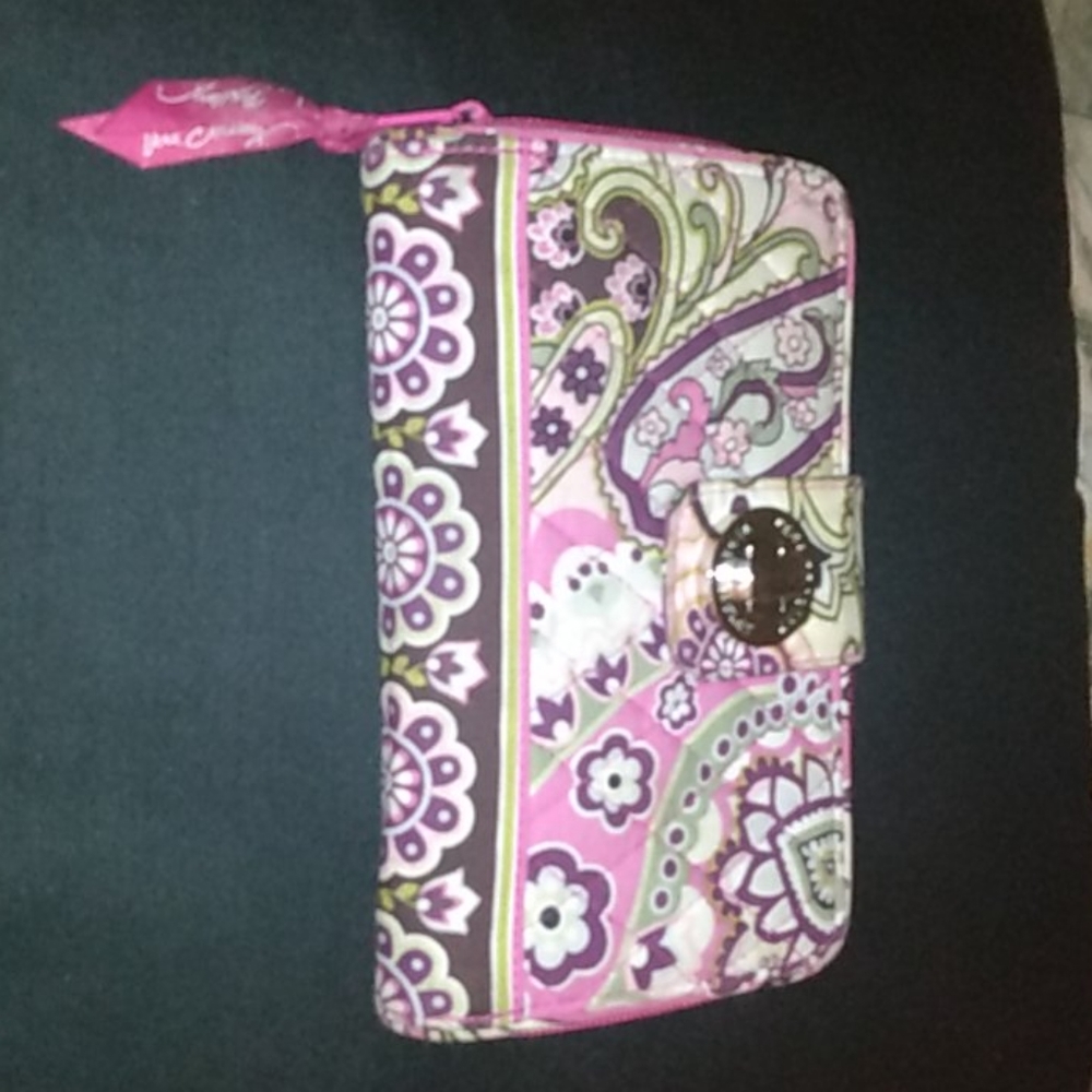 Vera Bradley spacious Wallet